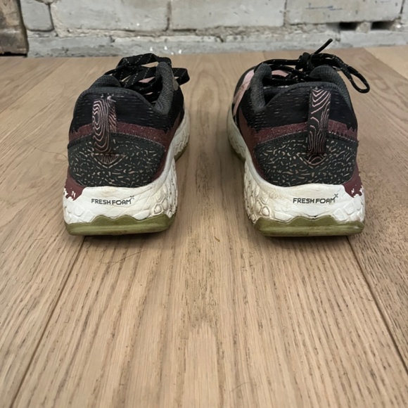 New Balance Fresh Foam hiking/trail running shoes size 8 womens - Picture 5 of 5